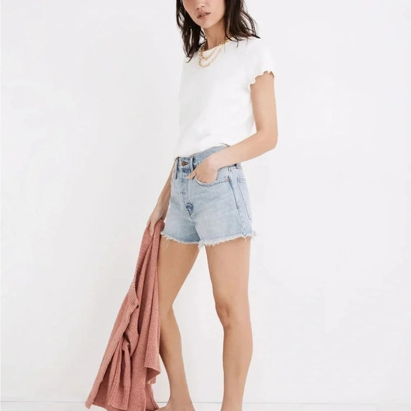 Madewell Women’s Relaxed Denim Shorts. Raw hem, excellent condition! Size 27 - Picture 2 of 12